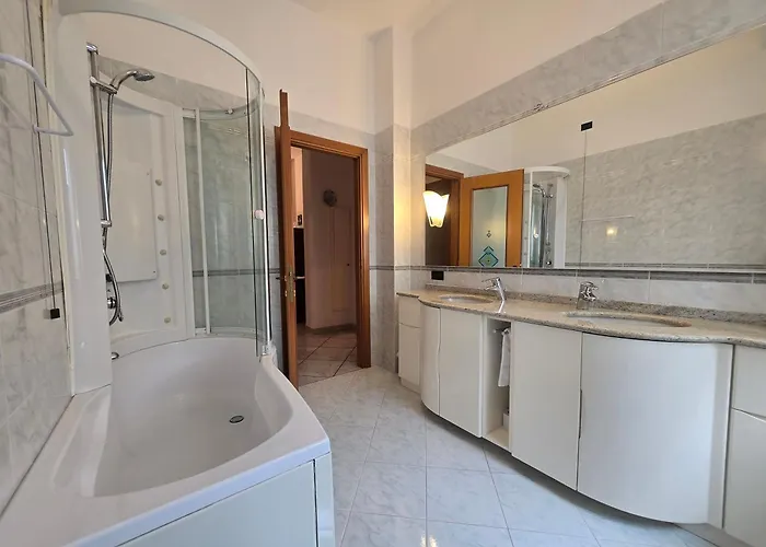 Apartamento Belvedere - By Ligooria *